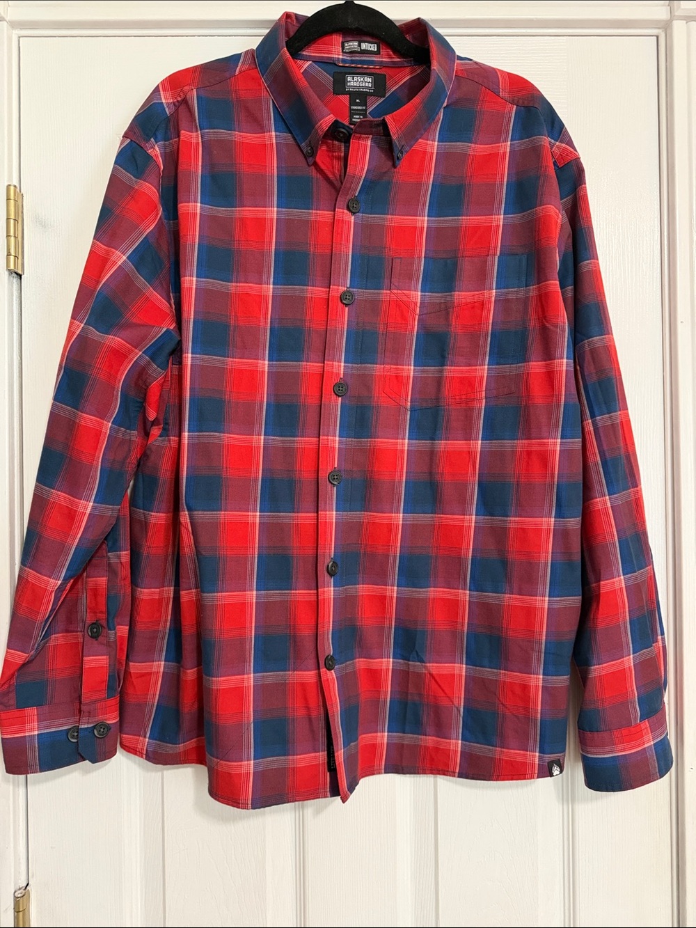 Duluth Trading Co Red and Navy Plaid Button-Down Shirt